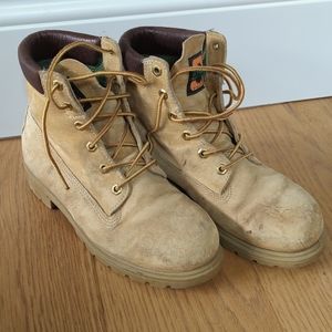 Hy-Test Women's Steel Toe, Lace-Up Boots, Size 7-1/2